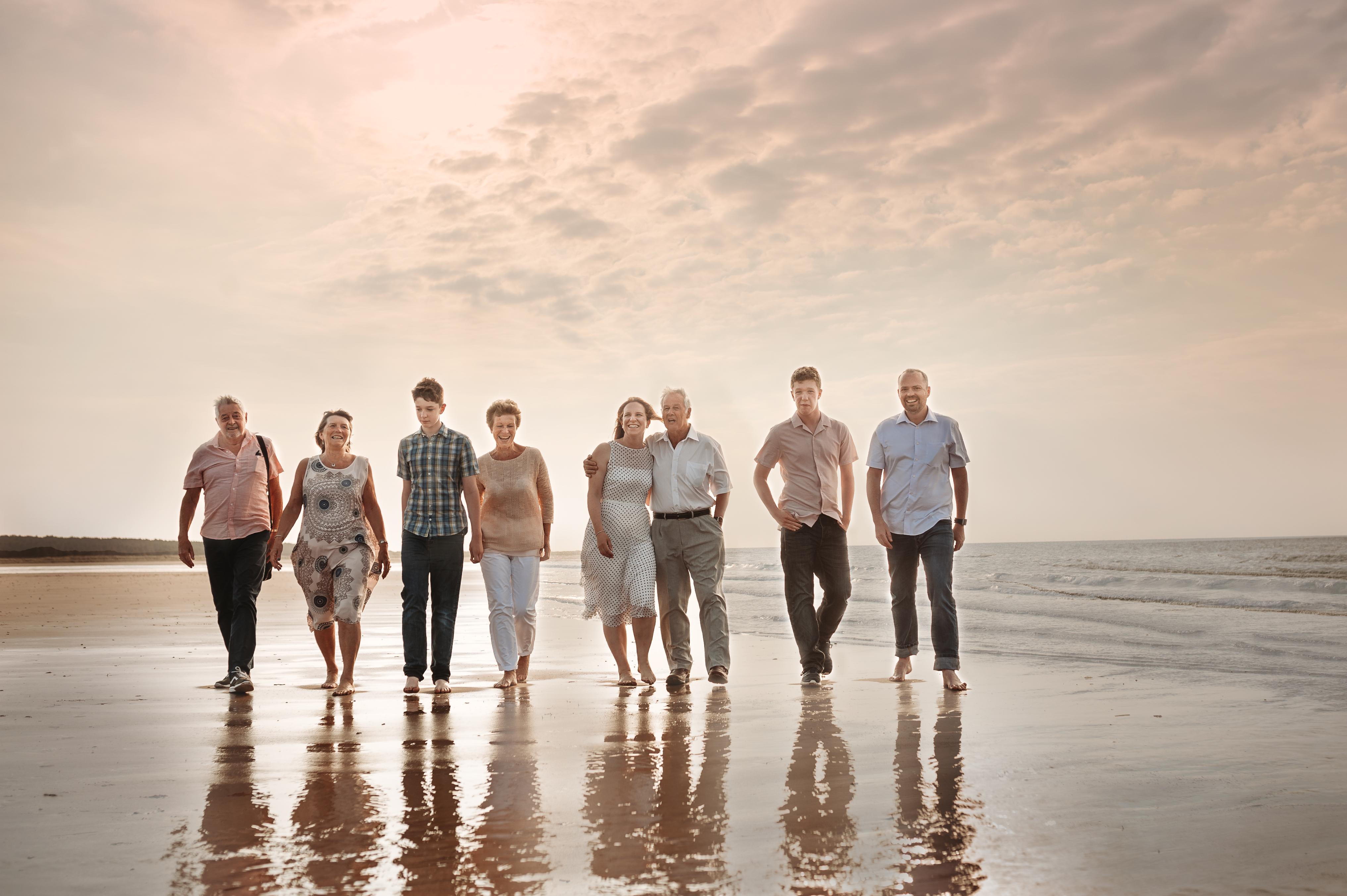 Read more about the article Seaside family portraits Cambridge